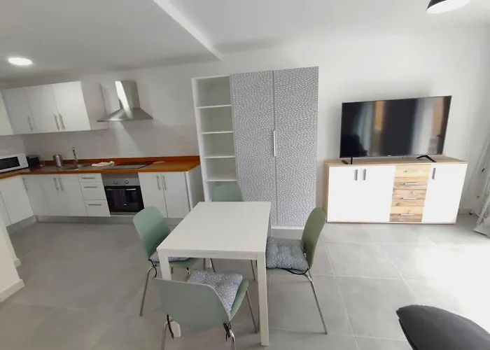 Apartament Near The Ocean In